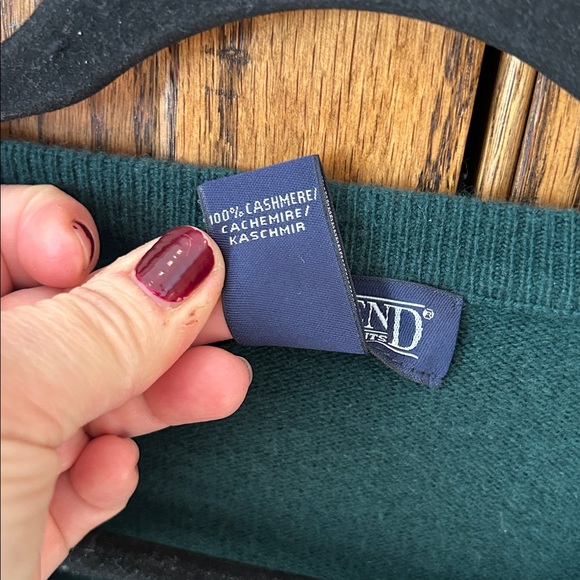 Vintage 90s Lands End 100% Cashmere V Neck Sweater Forest Green - Picture 4 of 5